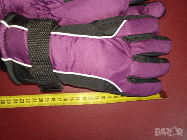 Дамски нови ски ръкавици М, снимка 7 - Ръкавици - 39044930