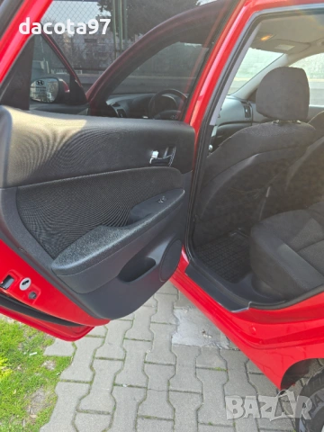 Hyundai I30 1.6CRDI 90кс 2 Комплекта Гуми , снимка 11 - Автомобили и джипове - 53869042