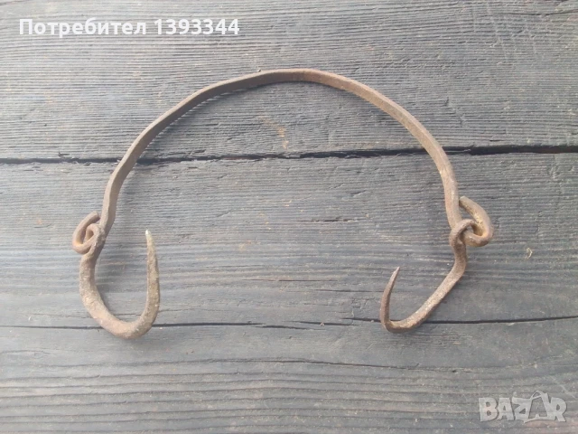 Стар кован предмет