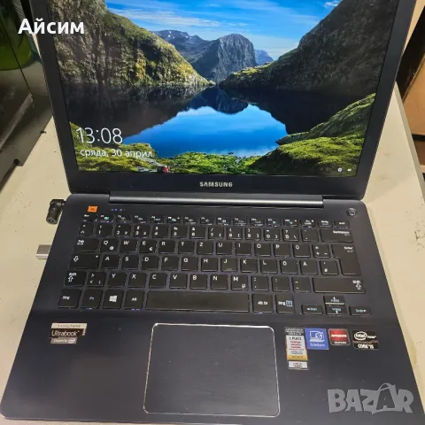 лаптоп Samsung 