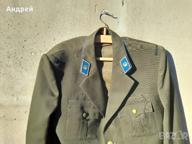 Стара военна куртка #2, снимка 2 - Антикварни и старинни предмети - 52996983