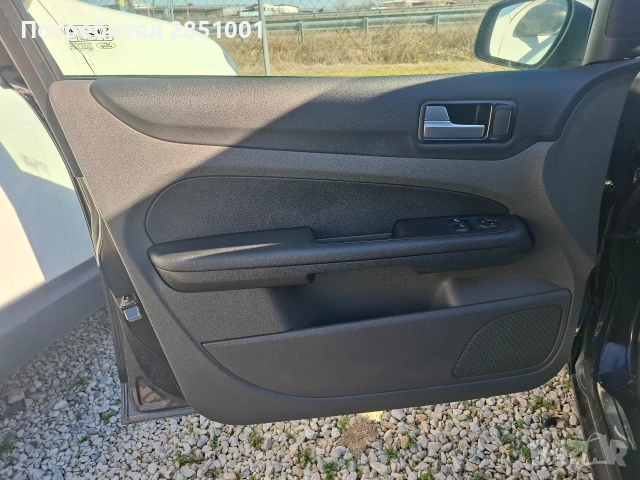 Форд Фокус 1.6 Бензин, снимка 11 - Автомобили и джипове - 53256678