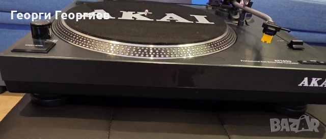 Продавам перфектен грамофон AKAI ATT05U, снимка 2 - Грамофони - 52401583