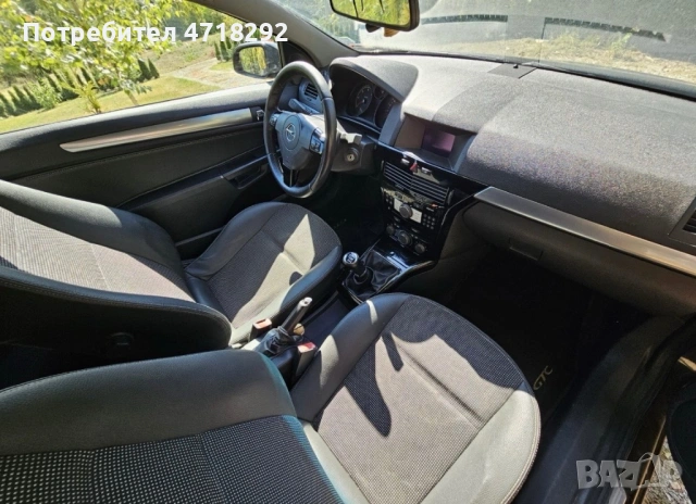 Opel Astra GTC 1.9, снимка 3 - Автомобили и джипове - 53214965