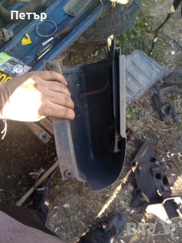 Лайсна над десен стоп рено трафик Опел виваро 2001-2006г, снимка 2 - Части - 44231859