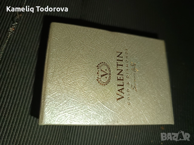 БЯЛО ЗЛАТО С ДИАМАНТИ, снимка 5 - Гривни - 52665976