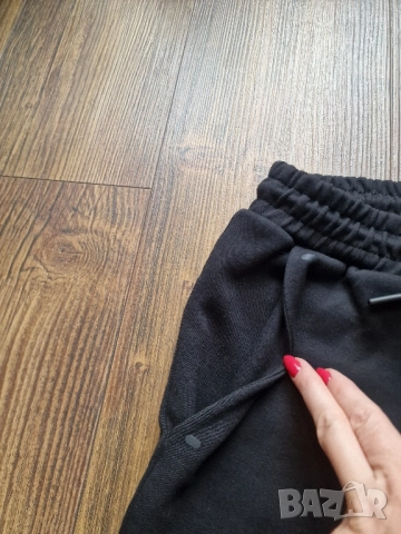 Страхотно мъжко спортно долнище NIKE размер S, снимка 4 - Спортни дрехи, екипи - 52520572