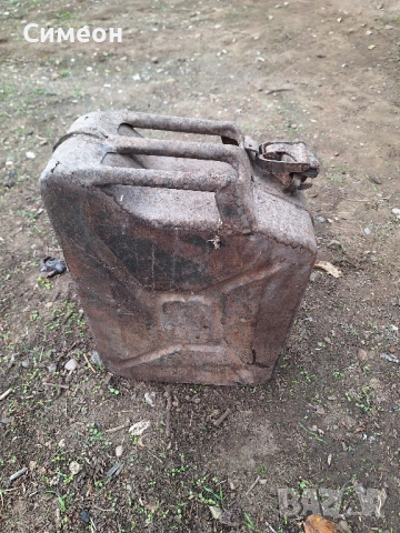 Туба за бензин метална, снимка 2 - Антикварни и старинни предмети - 52119144