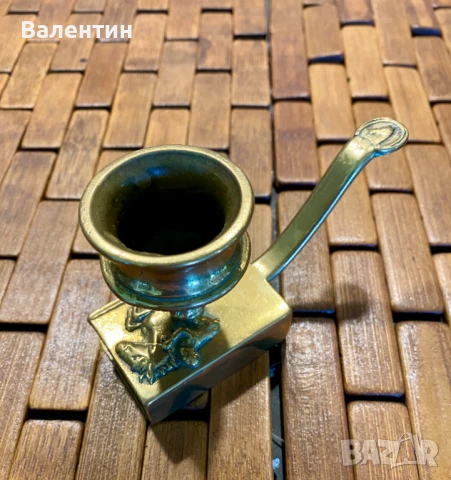 #1504# Малък масивен свещник с поставка за кибритена кутийка. Бронз/лаунс. Винтидж. От Холандия., снимка 2 - Други - 50685209