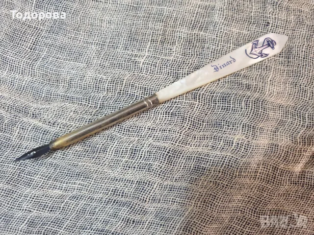 Старинна перодръжка със седефена дръжка