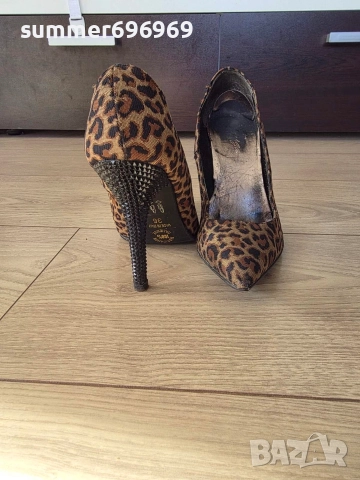Обувки с висок ток като нови, снимка 3 - Дамски обувки на ток - 52635085