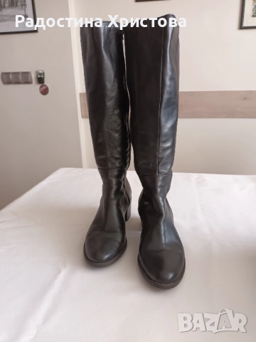 Продавам боти и ботуши. , снимка 12 - Дамски боти - 52349532