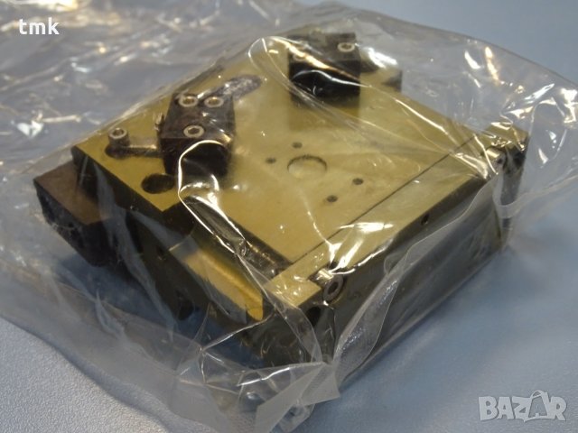 пневматичен фиксатор Schunk PWG90-B pneumatic angle cripper art 302633, снимка 4 - Резервни части за машини - 35875793