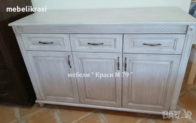 Скрин с 3 чекмеджета и 3 врати-масив!Състарен с патина., снимка 3 - Скринове - 50707978