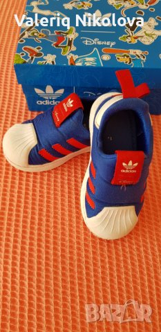 Детски маратонки Adidas 22 номер, снимка 2 - Детски маратонки - 40556136