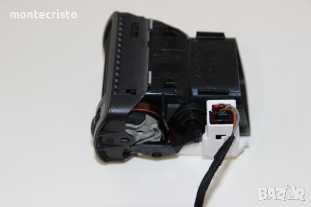 Лява странична розетка VW Passat B5 (1997-2000г.) ляв въздуховод / 3B0 819 703 D / 3B0819703D, снимка 3 - Части - 44308255