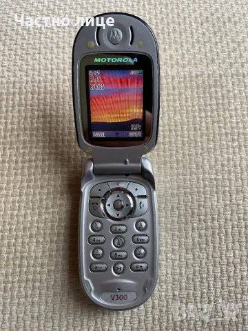 Телефон Motorola V300