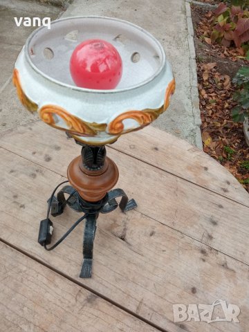 Стара Кована нощна лампа, снимка 4 - Антикварни и старинни предмети - 34803289