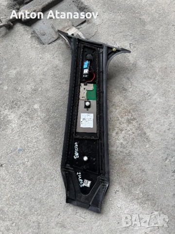 Камера за Tesla Y, снимка 2 - Части - 53571808