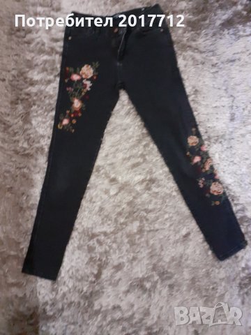 Продавам детски дънки за момиче на Mango.13-14 г