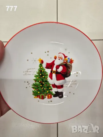 Коледни чинии 19 см, снимка 8 - Чинии - 48131390