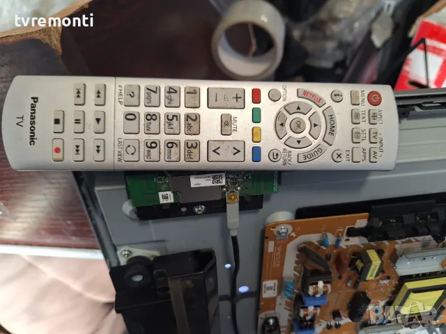 дистанционно за телевизор Panasonic модел TX-32ESW504