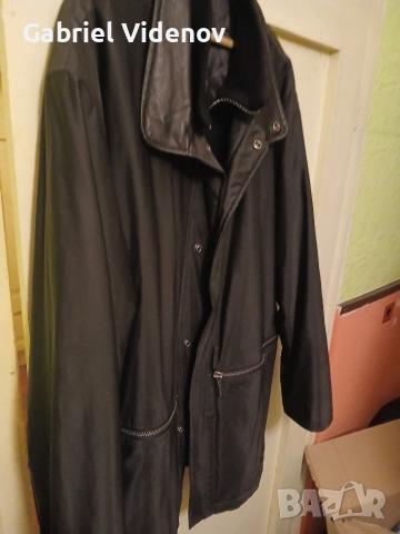 Зимна шуба Hugo Boss. , снимка 3 - Якета - 52578427