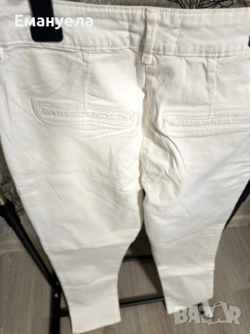 Дамски бели дънки, снимка 2 - Дънки - 51632479