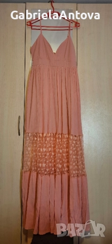 Елегантна рокля