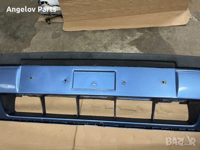 Предна броня за VW Vento, снимка 6 - Части - 40412024