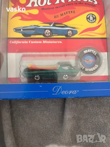 Hot wheels Red Line Deora 1998, снимка 3 - Колекции - 49660177