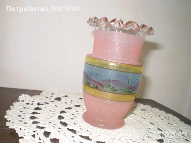 Винтидж  Стъклена Ваза розава рисувана къдраво стъкло, снимка 3 - Други ценни предмети - 41700852