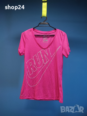 NIKE RUN Тениска/Дамска С, снимка 1 - Тениски - 36317733