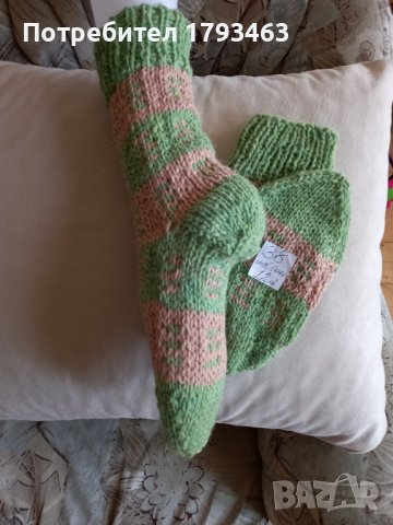 Ръчно плетени дамски чорапи от вълна, размер 38, снимка 2 - Дамски чорапи - 41931764