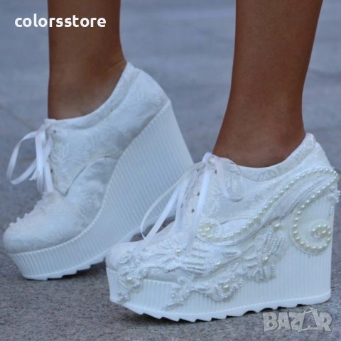 Обувки на платформа - бели - 710-17, снимка 2 - Дамски ежедневни обувки - 37246544