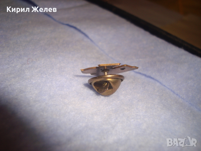 40 ГОДИНИ ЛУКОЙЛ НЕФТОХИМ БУРГАС - РЯДКА БРОНЗОВА ПОЗЛАТЕНА ЮБИЛЕЙНА ЗНАЧКА 26285, снимка 5 - Колекции - 36144200