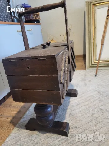 Антикварна голяма дървена разгъваема кутия, снимка 4 - Колекции - 47490990