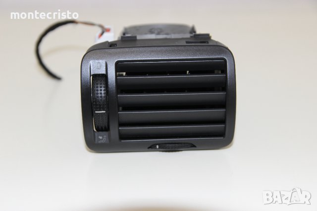 Дясна странична розетка VW Passat B5 (1997-2000г.) десен въздуховод / 3B0 819 704 D / 3B0819704D, снимка 2 - Части - 44308195