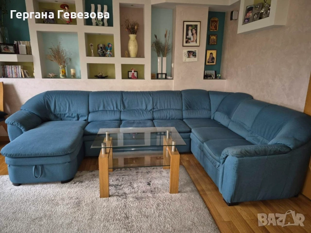 Удобен диван в П-образна форма