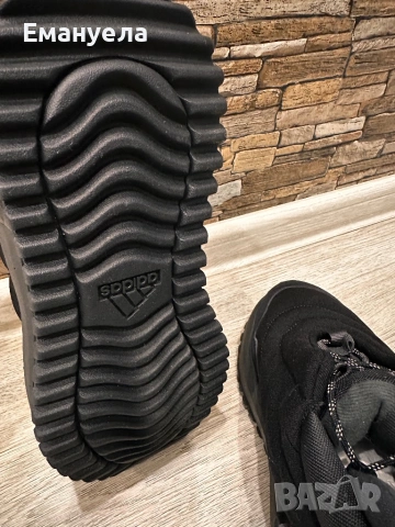 Оригинални боти Adidas 37/5 размер намалени, снимка 4 - Дамски боти - 53624058