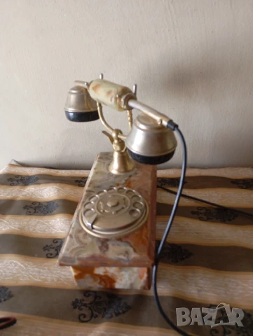 Настолен телефон за декорация винтидж, снимка 2 - Други ценни предмети - 50934277