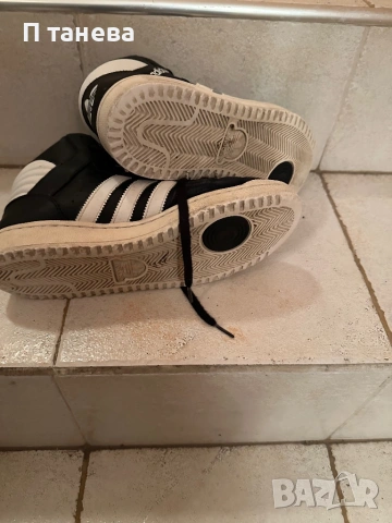 Оригинални Adidas, снимка 5 - Маратонки - 53290240