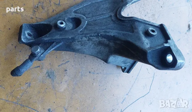 Дясна Лапа Двигател 1.9TDI Ауди А4 Б6 - А4 Б7
- VW Пасат 5
- 8E0199308D, снимка 4 - Части - 47586044