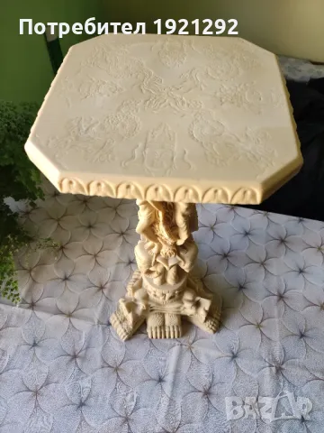 масичка, снимка 2 - Антикварни и старинни предмети - 48806416