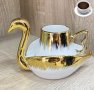 Луксозен порцеланов комплект от чаша и чинийка Лебед, снимка 1 - Чаши - 44200181