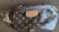 Нова! Луксозна чанта за кръст Louis Vuitton , снимка 1
