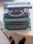 Стара пишеща машина , снимка 1 - Антикварни и старинни предмети - 40148694