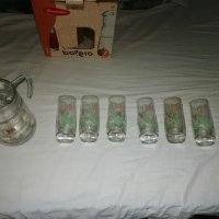 Продавам непипан турски сервиз от 7 части = 6 чаши + 1 кана за напитки, снимка 1 - Сервизи - 41838473