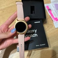 Часовник Samsun Galaxy Watch Rose Gold 42mm, снимка 4 - Смарт часовници - 41812624