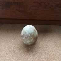 Стара фигурка на яйце от полускъпоцен камък в Колекции в гр. Русе -  ID36100253 — Bazar.bg